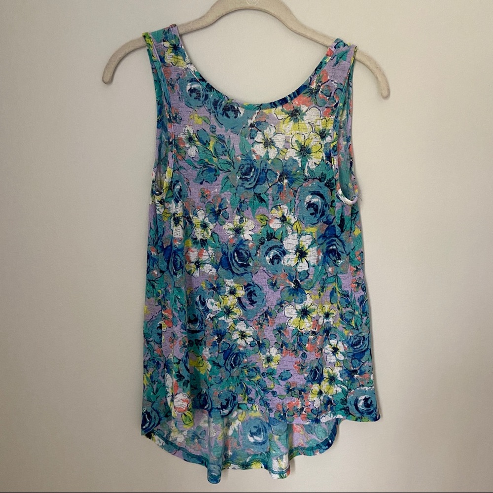 H.I.P. Floral Sleeveless Shirt
